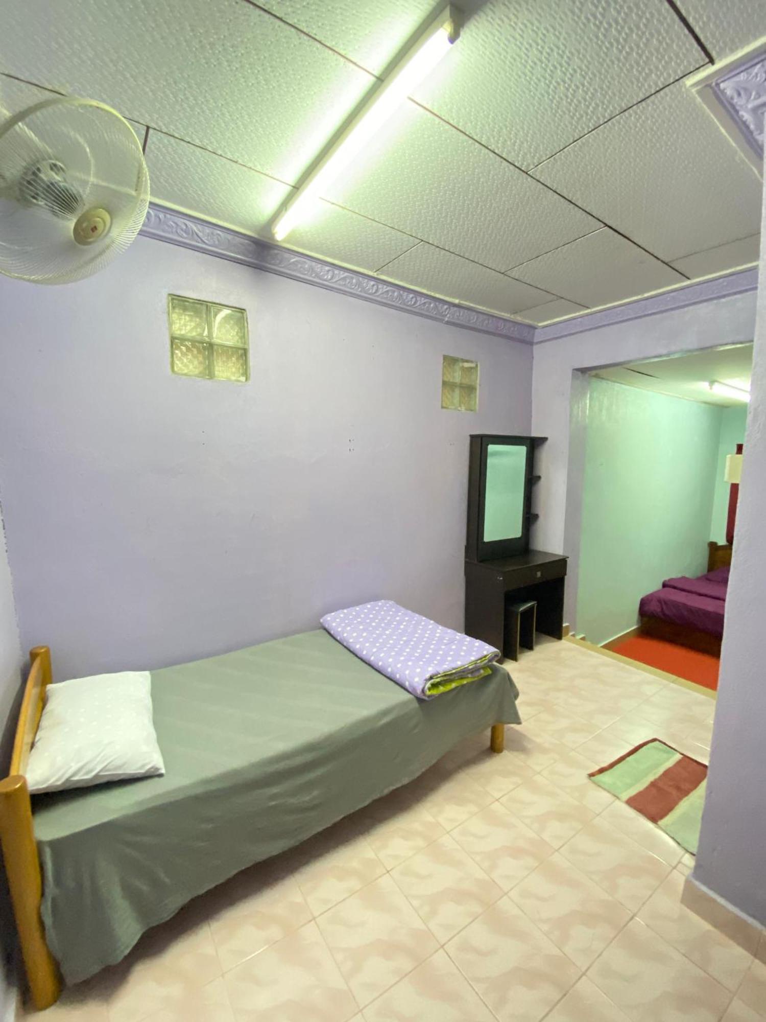 Teratak Tiga Homestay Padang Besar Kaki Bukit Bagian luar foto