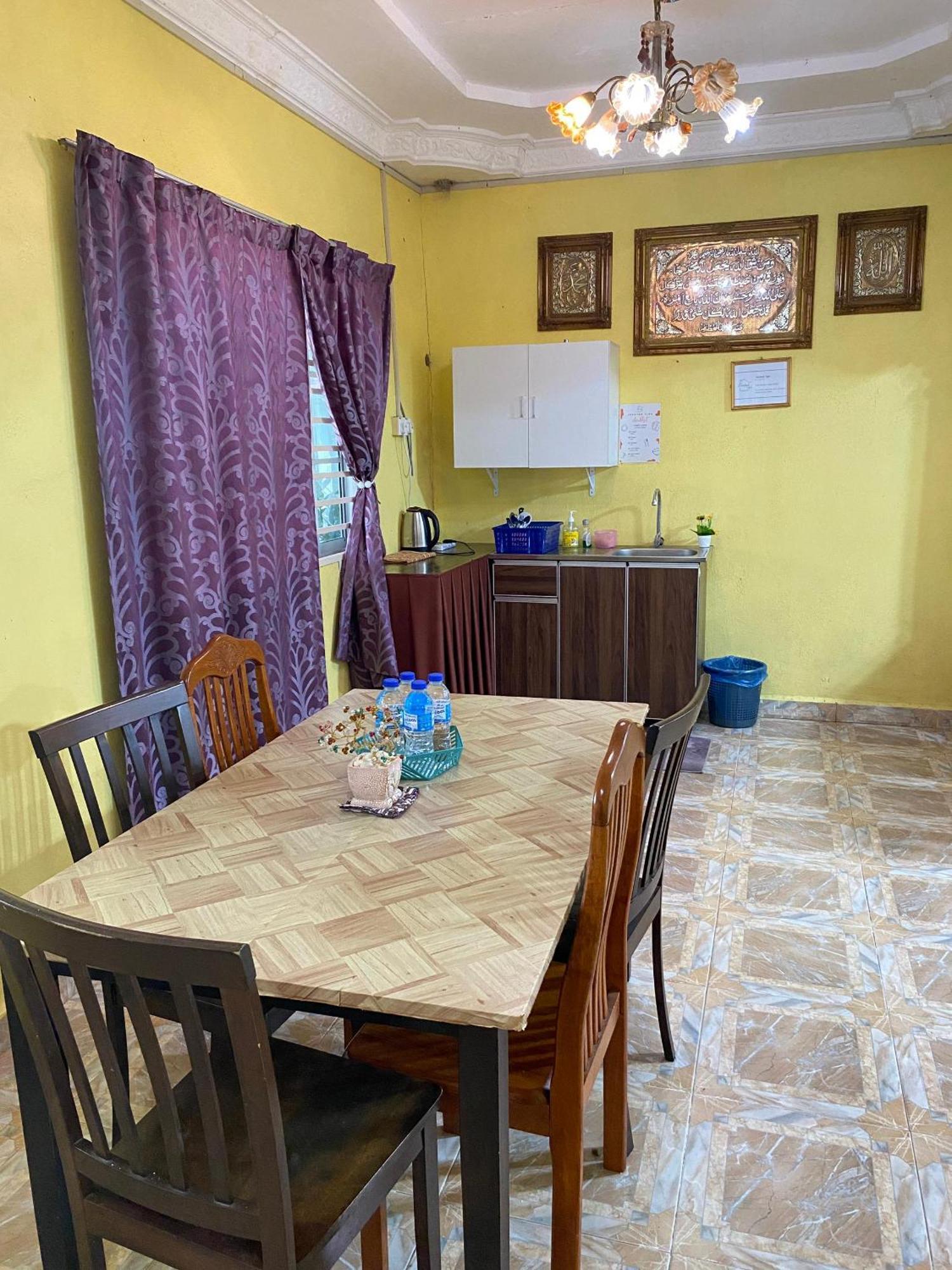 Teratak Tiga Homestay Padang Besar Kaki Bukit Bagian luar foto